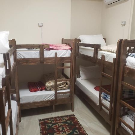 Hostel Oakland تيرانا المظهر الخارجي الصورة