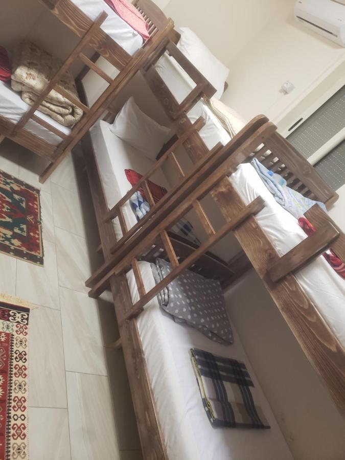 Hostel Oakland تيرانا المظهر الخارجي الصورة