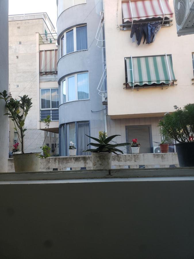 Hostel Oakland تيرانا المظهر الخارجي الصورة
