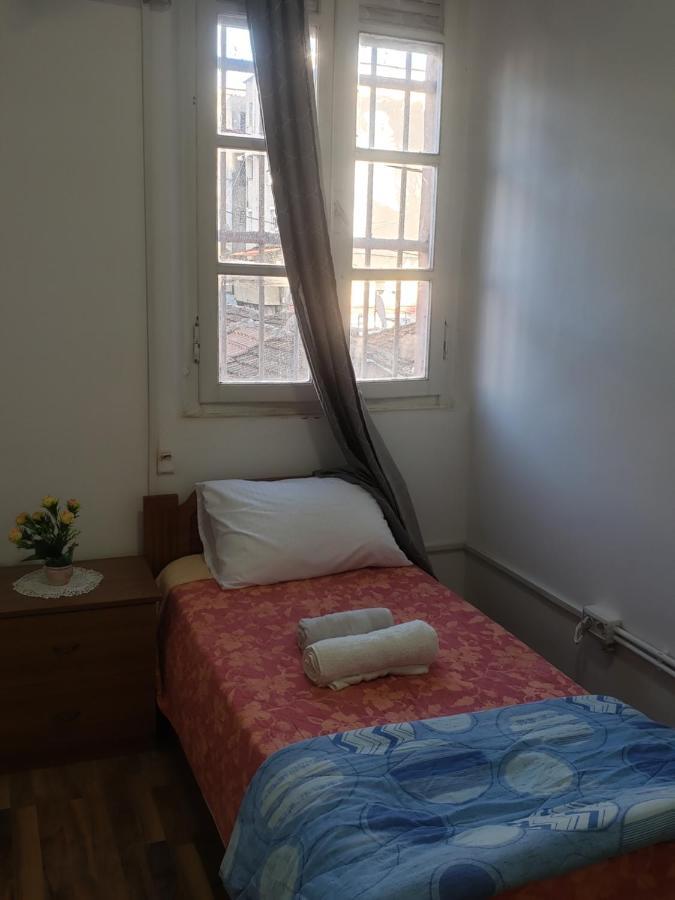 Hostel Oakland تيرانا المظهر الخارجي الصورة